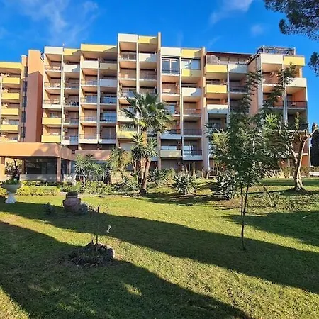 Apartment Nest Rome